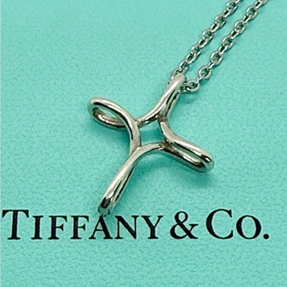 Tiffany & Co. Elsa Peretti 925 Sterling Silver Infinity Cross Pendant Necklace
